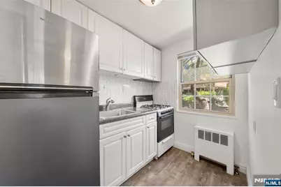 1267 Anderson Avenue 32 #32, Fort Lee, NJ 07024 - Photo 10
