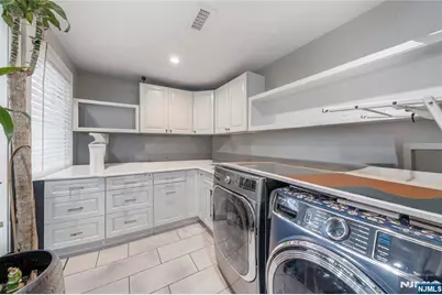 300-302 Ridge Street, Newark, NJ 07104 - Photo 24