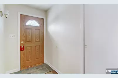 25 Woodland Avenue, West Orange Township, NJ 07052 - Photo 4
