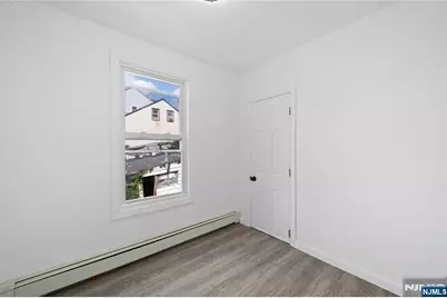 80 Wayne Avenue, Paterson, NJ 07522 - Photo 22