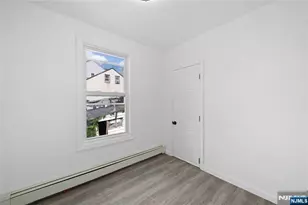 80 Wayne Ave, Paterson, NJ 07522 - Photo 22