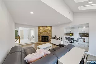 15 Hudson Terrace, Englewood Cliffs, NJ 07632 - Photo 18