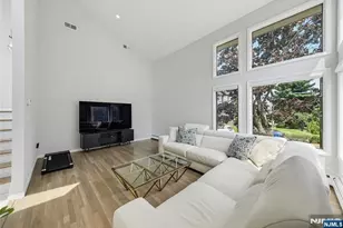 15 Hudson Terrace, Englewood Cliffs, NJ 07632 - Photo 6