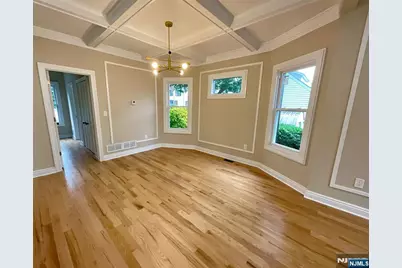 340 Watson Avenue, Lyndhurst Township, NJ 07071 - Photo 24