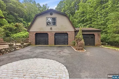 41 Crest Road, Hillsdale, NJ 07642 - Photo 14