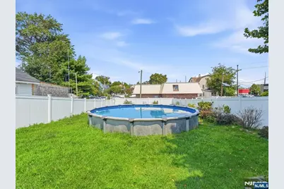 66 Ross Avenue, Hackensack, NJ 07601 - Photo 30