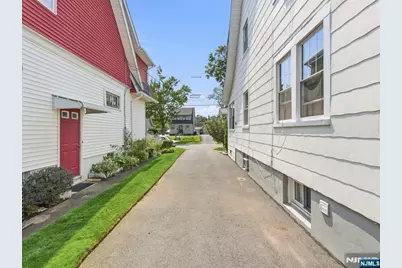 66 Ross Avenue, Hackensack, NJ 07601 - Photo 36