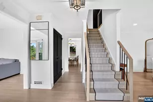 10 Lancaster Ct, Cresskill, NJ 07626 - Photo 2