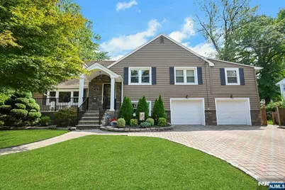 340 Graphic, New Milford, NJ 07646 - Photo 1