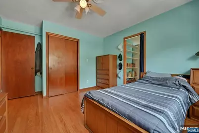 340 Graphic, New Milford, NJ 07646 - Photo 26