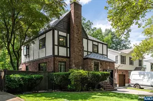 512 Fairidge Terrace, Teaneck Township, NJ 07666 - Photo 2