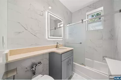 218 Broad Avenue 3C #3C, Leonia, NJ 07605 - Photo 4