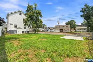 159 Berdan Pl, Hackensack, NJ 07601 - Photo 20