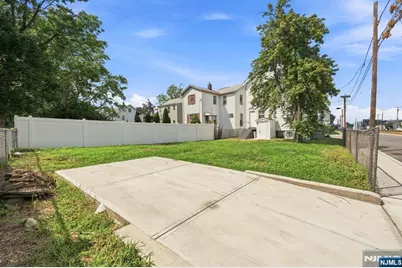 159 Berdan Place, Hackensack, NJ 07601 - Photo 22