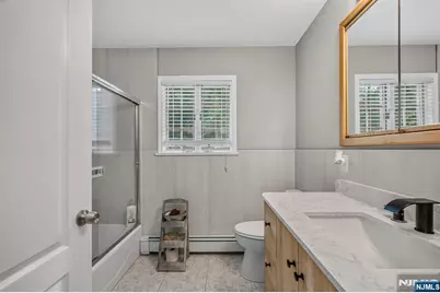 392 Monroe Avenue, Wyckoff Township, NJ 07481 - Photo 26