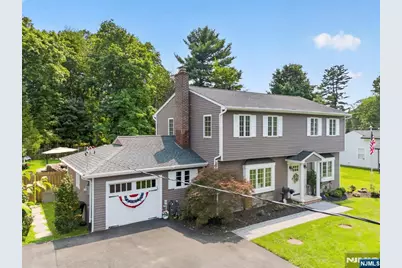 392 Monroe Avenue, Wyckoff Township, NJ 07481 - Photo 4