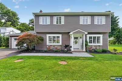 392 Monroe Avenue, Wyckoff Township, NJ 07481 - Photo 1