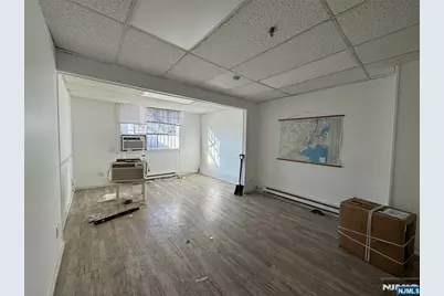 163 Shaw Avenue, Irvington, NJ 07111 - Photo 4