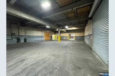 163 Shaw Avenue E&amp;f #E&amp;F, Irvington, NJ 07111 - Photo 2