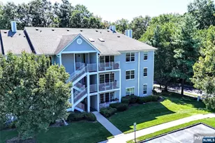 928 Juniper Way, Mahwah, NJ 07430 - Photo 2