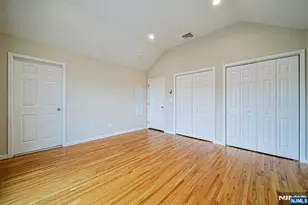 26 E Washington Pl B, Palisades Park, NJ 07650 - Photo 10