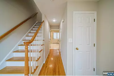 26 E Washington Place B #B, Palisades Park, NJ 07650 - Photo 2
