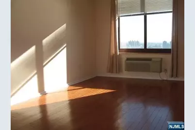 100 Old Palisade Road 3605 #3605, Fort Lee, NJ 07024 - Photo 16