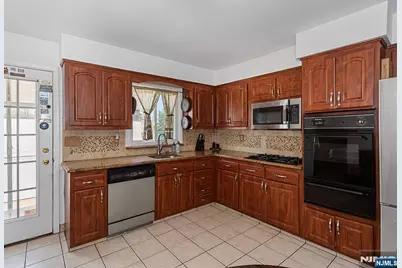 38 Parson Road, Clifton, NJ 07012 - Photo 10