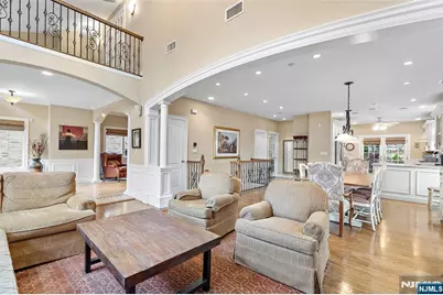 546 Art Lane, Ridgefield, NJ 07657 - Photo 20