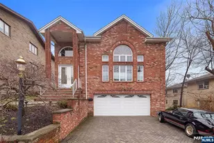 546 Art Ln, Ridgefield, NJ 07657 - Photo 34