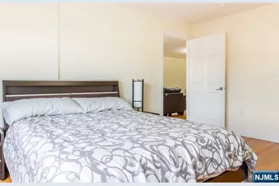 411 E Brinkerhoff Avenue 105 #105, Palisades Park, NJ 07650 - Photo 8