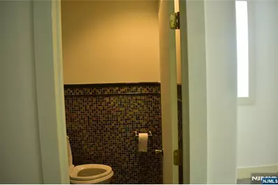 365 River Drive 2nd Floor #2nd Floor, Garfield, NJ 07026 - Photo 8