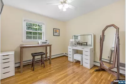 14 Aspen Court, Paramus, NJ 07652 - Photo 16