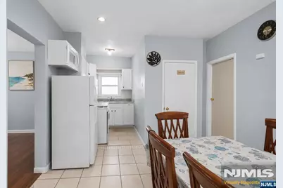 368 Howe Avenue, Passaic, NJ 07055 - Photo 8