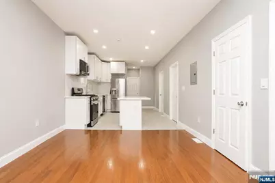 734 Summer Avenue 1 #1, Newark, NJ 07104 - Photo 2