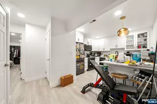 1420 Westgate Dr 8109, Fort Lee, NJ 07024 - Photo 10