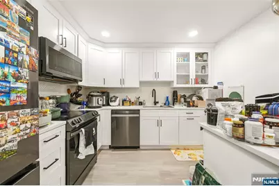 1420 Westgate Drive 8109 #8109, Fort Lee, NJ 07024 - Photo 8