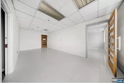 301 Hoboken Road 2nd Floor #2nd Floor, Carlstadt, NJ 07072 - Photo 4