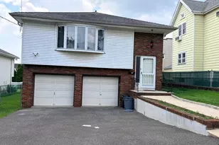 566 Anderson Ave, Wood Ridge, NJ 07075 - Photo 1