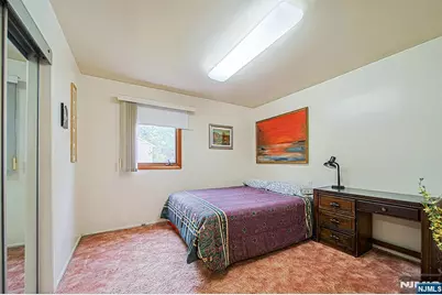 728 Lancaster Road, Ridgefield, NJ 07657 - Photo 22