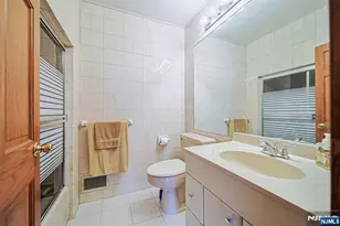 728 Lancaster Rd, Ridgefield, NJ 07657 - Photo 20