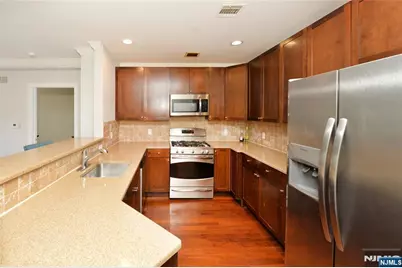 54 Polifly Road 409 #409, Hackensack, NJ 07601 - Photo 2