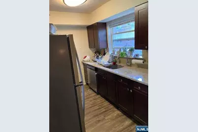 280-320 Oak Street 312C #312C, Ridgewood, NJ 07450 - Photo 2