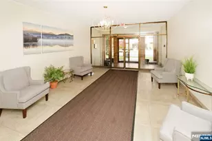 25 Jefferson Street 3D, Hackensack, NJ 07601 - Photo 4