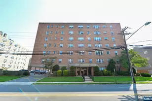 25 Jefferson Street 3D, Hackensack, NJ 07601 - Photo 1