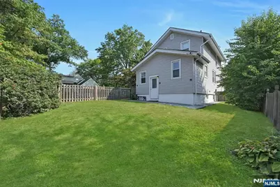 304 Midland Avenue 1st Floor #1st Floor, River Edge, NJ 07661 - Photo 4