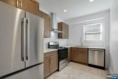 304 Midland Avenue 1st Floor #1st Floor, River Edge, NJ 07661 - Photo 8