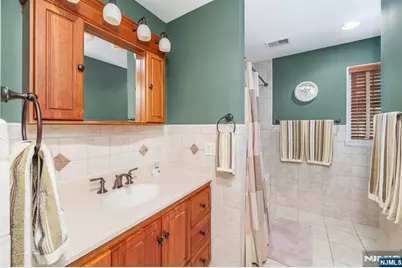 240 Orient Way, Rutherford, NJ 07070 - Photo 16