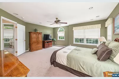 240 Orient Way, Rutherford, NJ 07070 - Photo 20