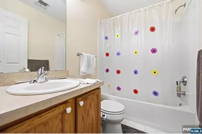 427 Hartford Drive 4028 #4028, Nutley, NJ 07110 - Photo 28